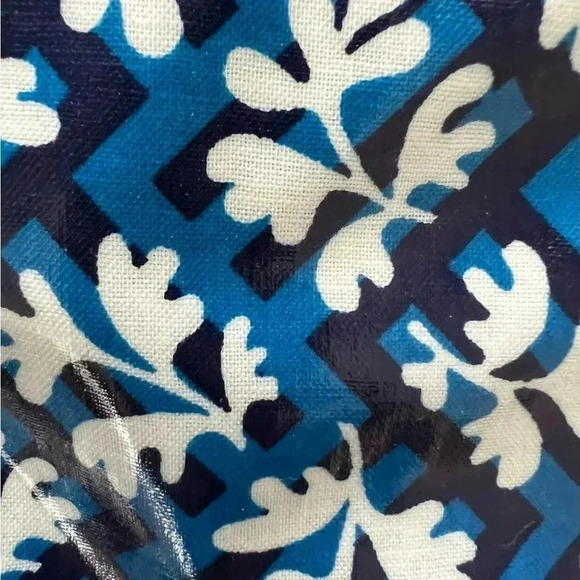 Frill by Vera Bradley, Blue Lagoon, crossbody purse - Picture 3 of 12